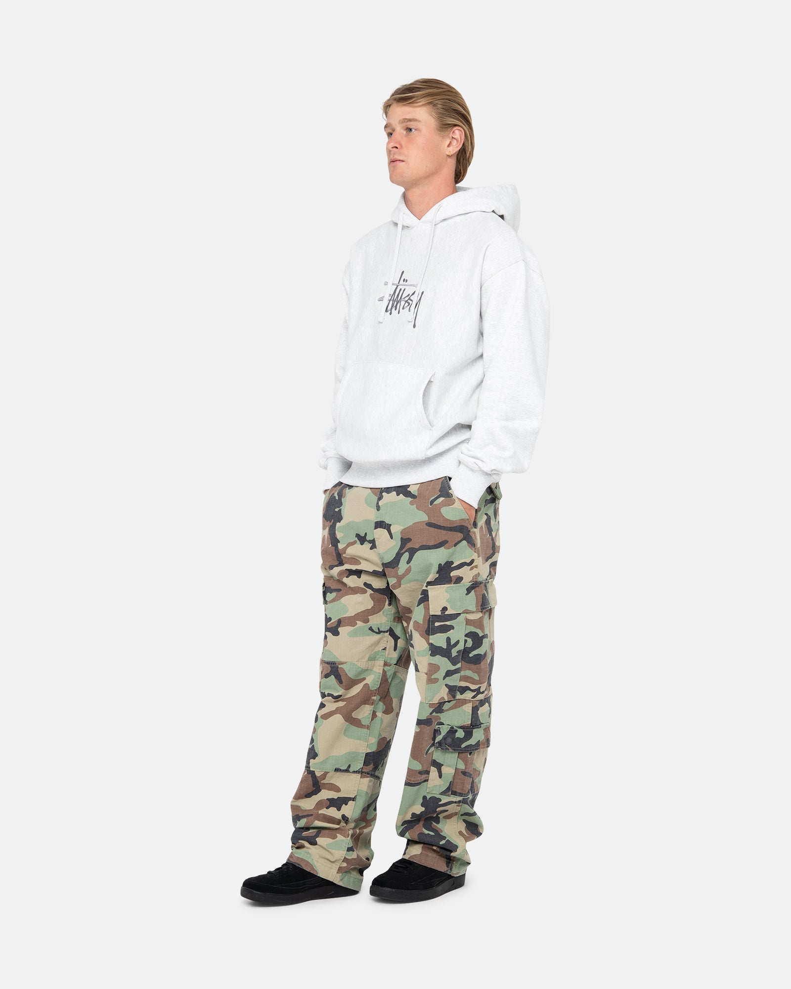 BASIC APPLIQUE HOODIE