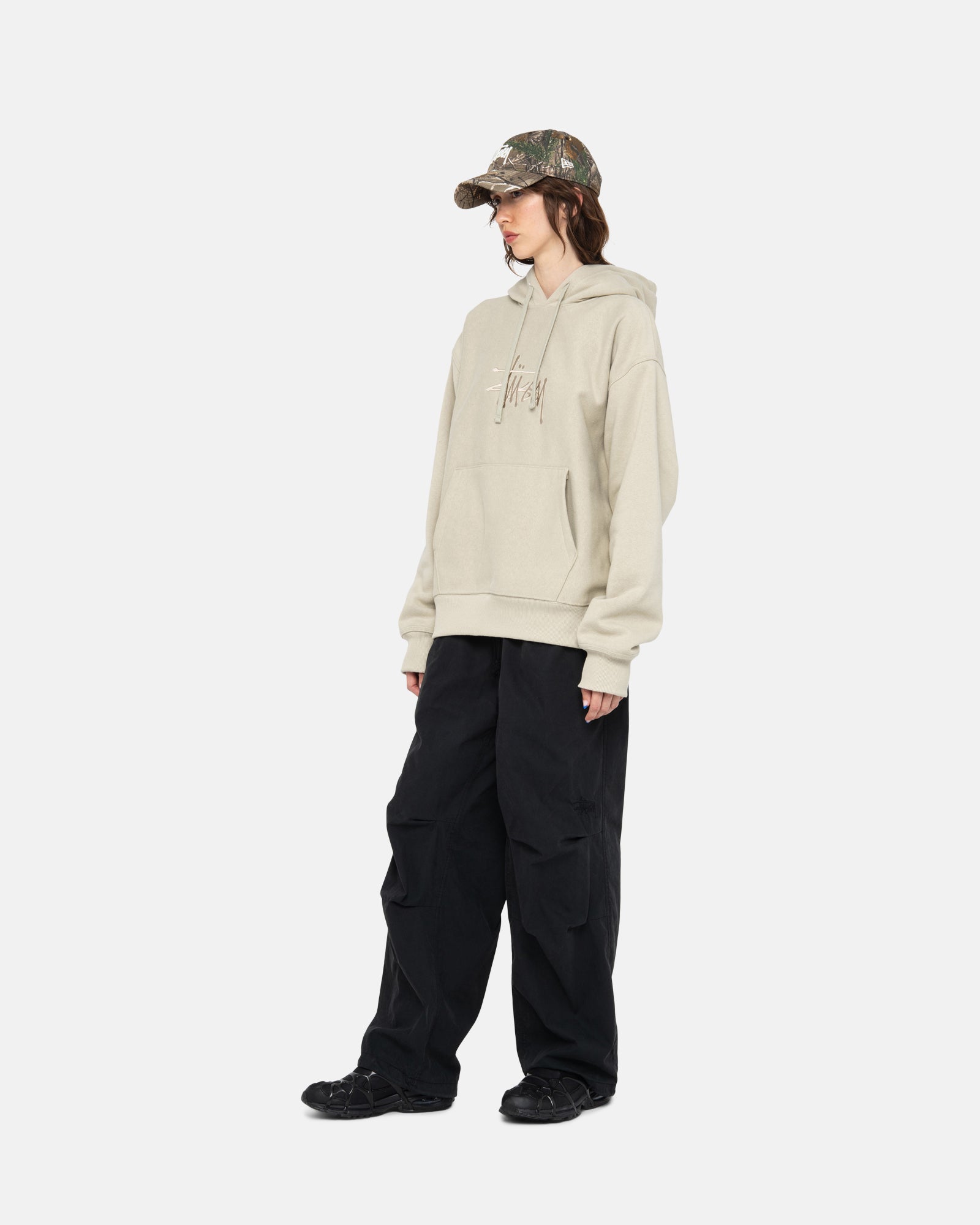 BASIC APPLIQUE HOODIE